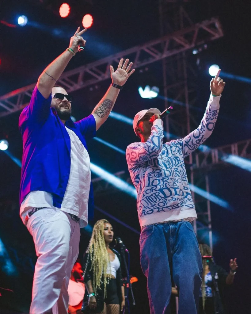 a banda Mr. Gyn e o grupo de rap 7meia2